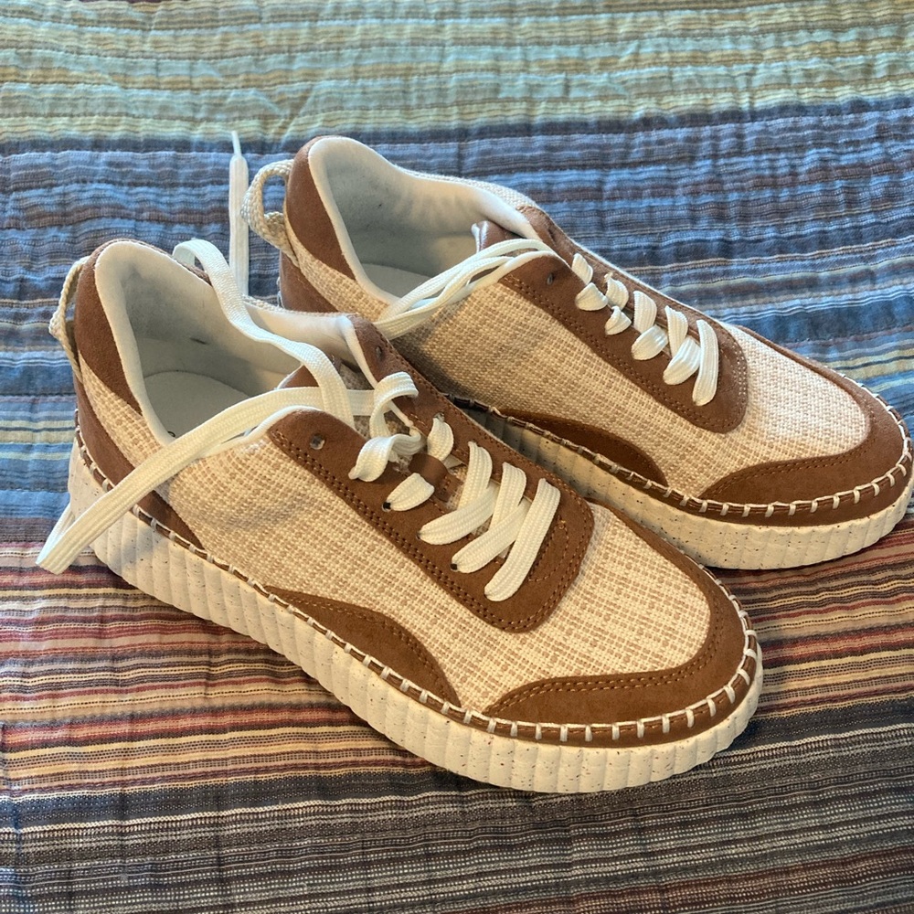 Universal Thread Tan and White Woven Platform Sneakers